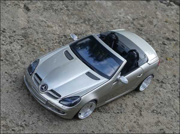 1:18 Mercedes Benz SLK 55 R171 - Grau-Silber [ AMG Tuning-Umbau ]